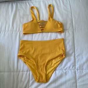 2-piece yellow high-waisted bikini